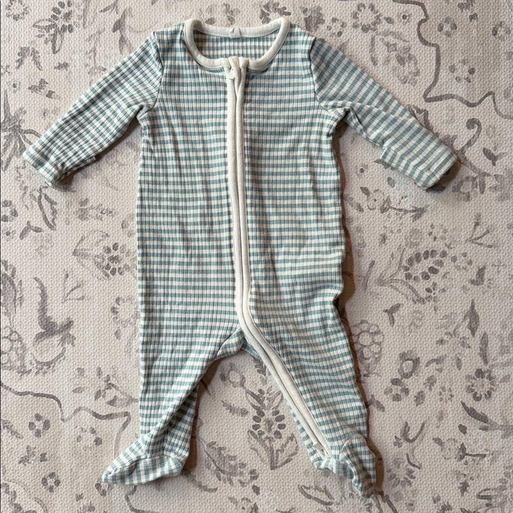 MORI Ribbed Clever Zip Footed Baby Pajamas - Newborn